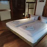 Schiefes Haus Ξενοδοχείο