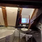 Ξενοδοχείο Schiefes Haus