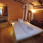 Schiefes Haus Ξενοδοχείο