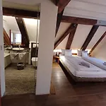 Schiefes Haus Ξενοδοχείο Ουλμ