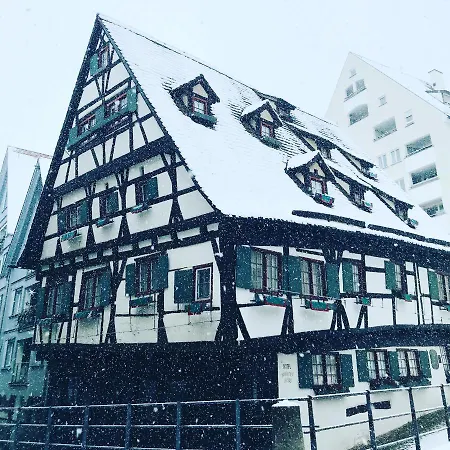 Schiefes Haus Hotel *