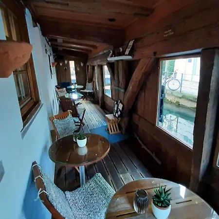 Schiefes Haus Hotel *