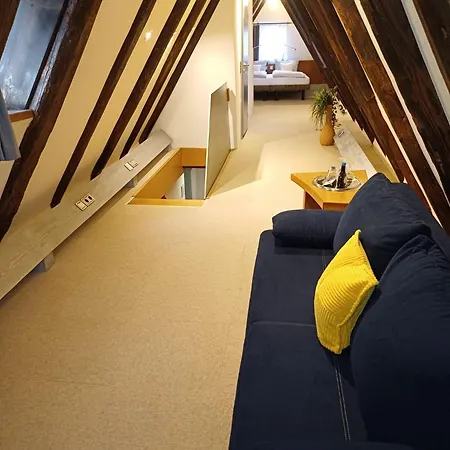 Schiefes Haus فندق أولم