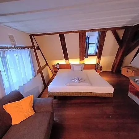 Schiefes Haus Ξενοδοχείο Ουλμ