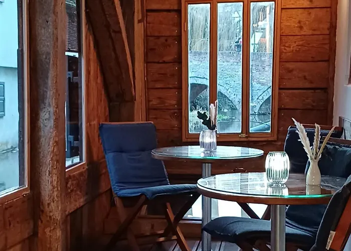 호텔 Schiefes Haus