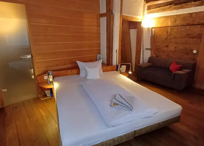 Schiefes Haus 호텔 울름